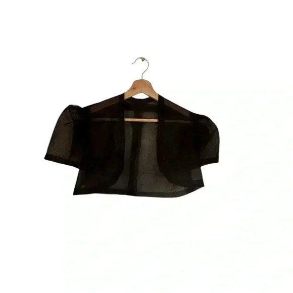 Beautiful Black Woman’s Lace puffed Sleeve Bolero Jacket - Picture 6 of 15